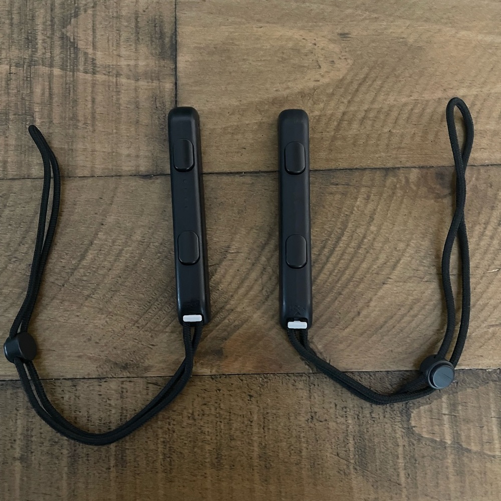 Nintendo straps both R and L.